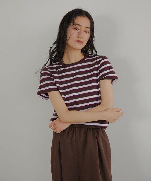 ＜EMMEL REFINES＞ 彈性針織圓領合身T恤