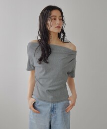 ＜EMMEL REFINES＞ 天竺彈性針織開肩上衣