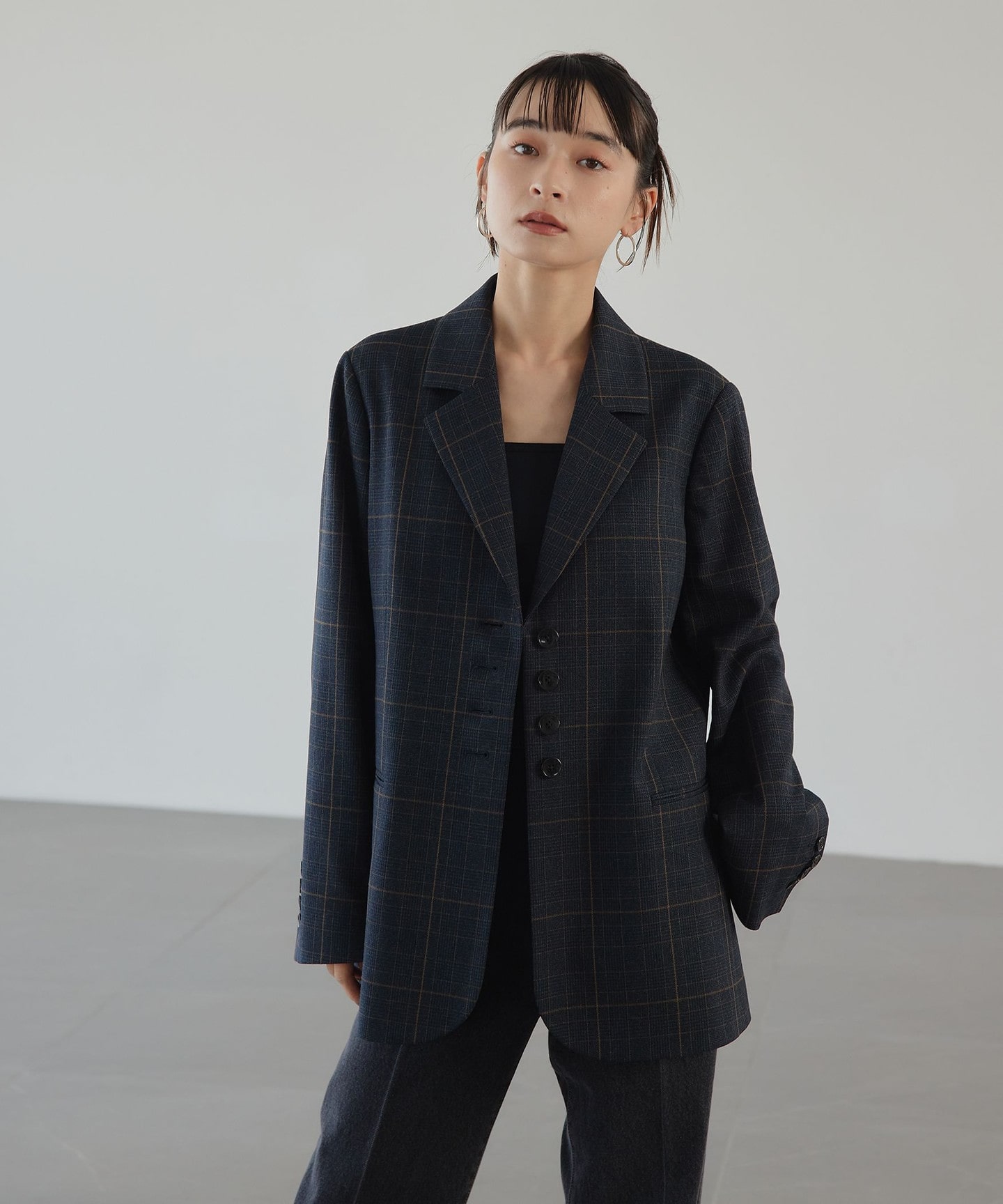 DK.GRAY