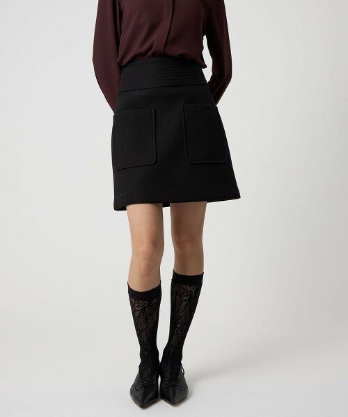 ＜EMMEL REFINES＞ 貼合迷你短裙