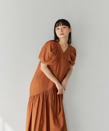 ＜EMMEL REFINES＞ 袖打摺拼接皺褶洋裝