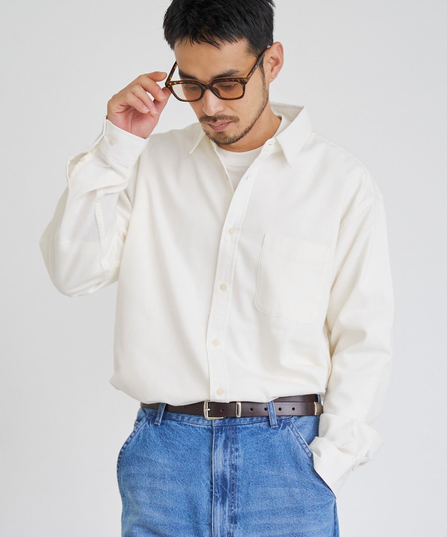 OFF WHITE