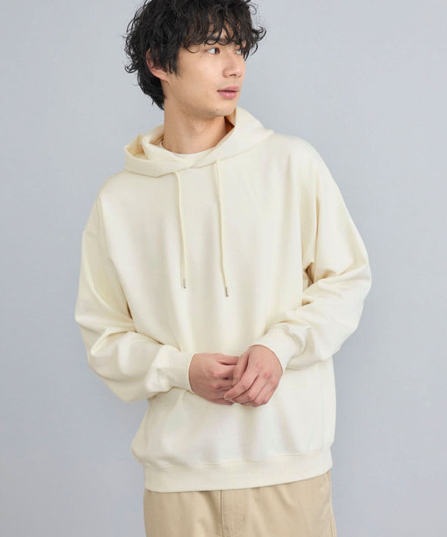 OFF WHITE