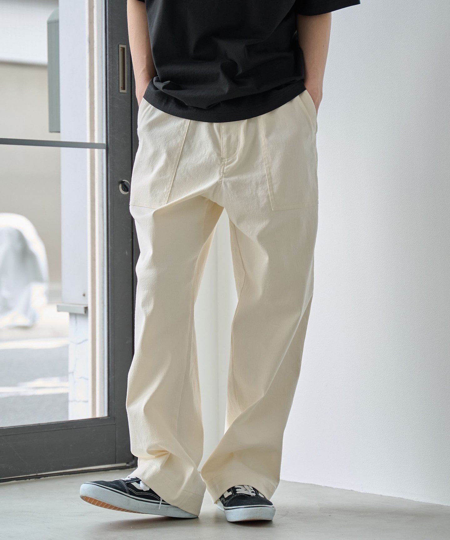 OFF WHITE