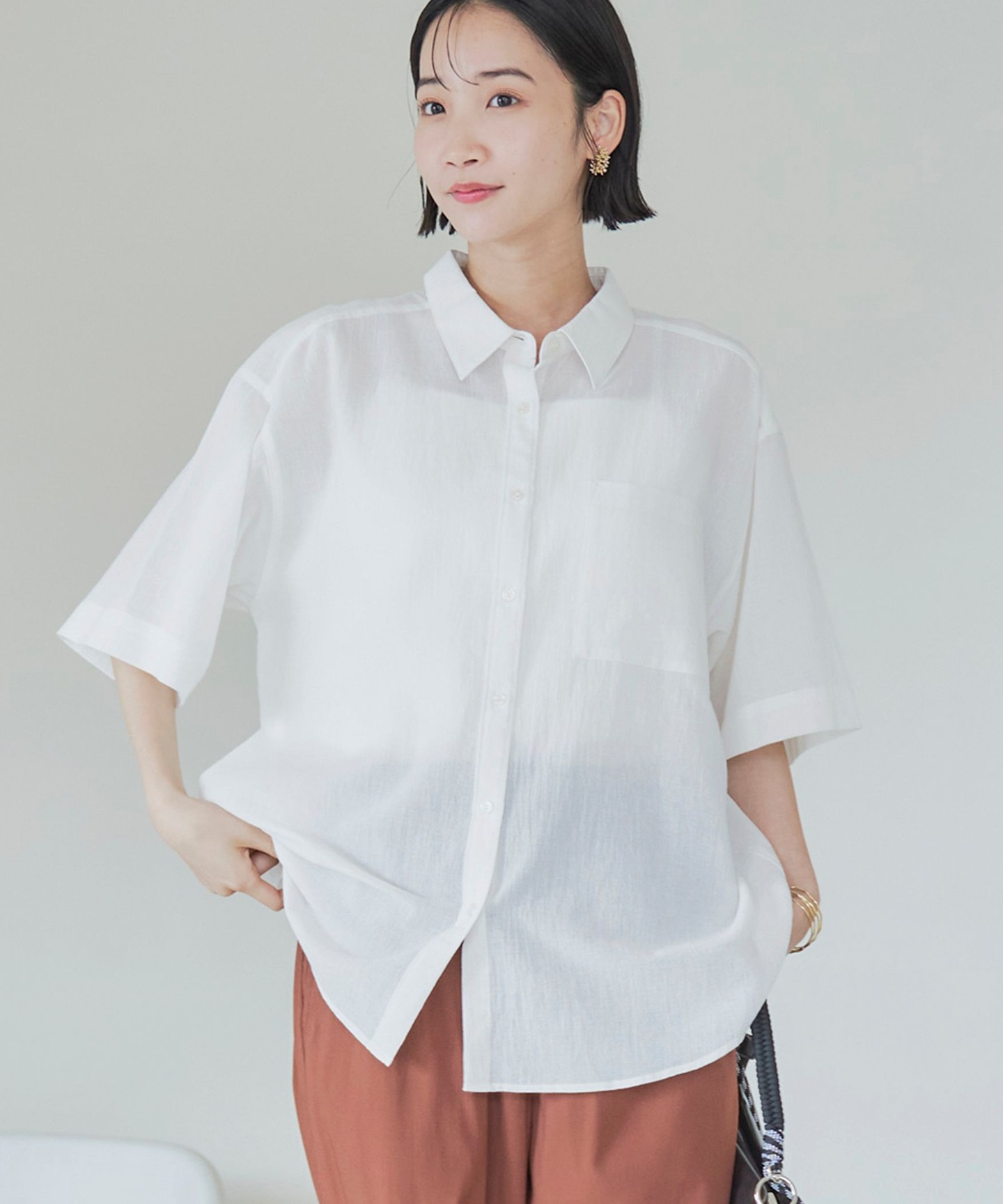 OFF WHITE
