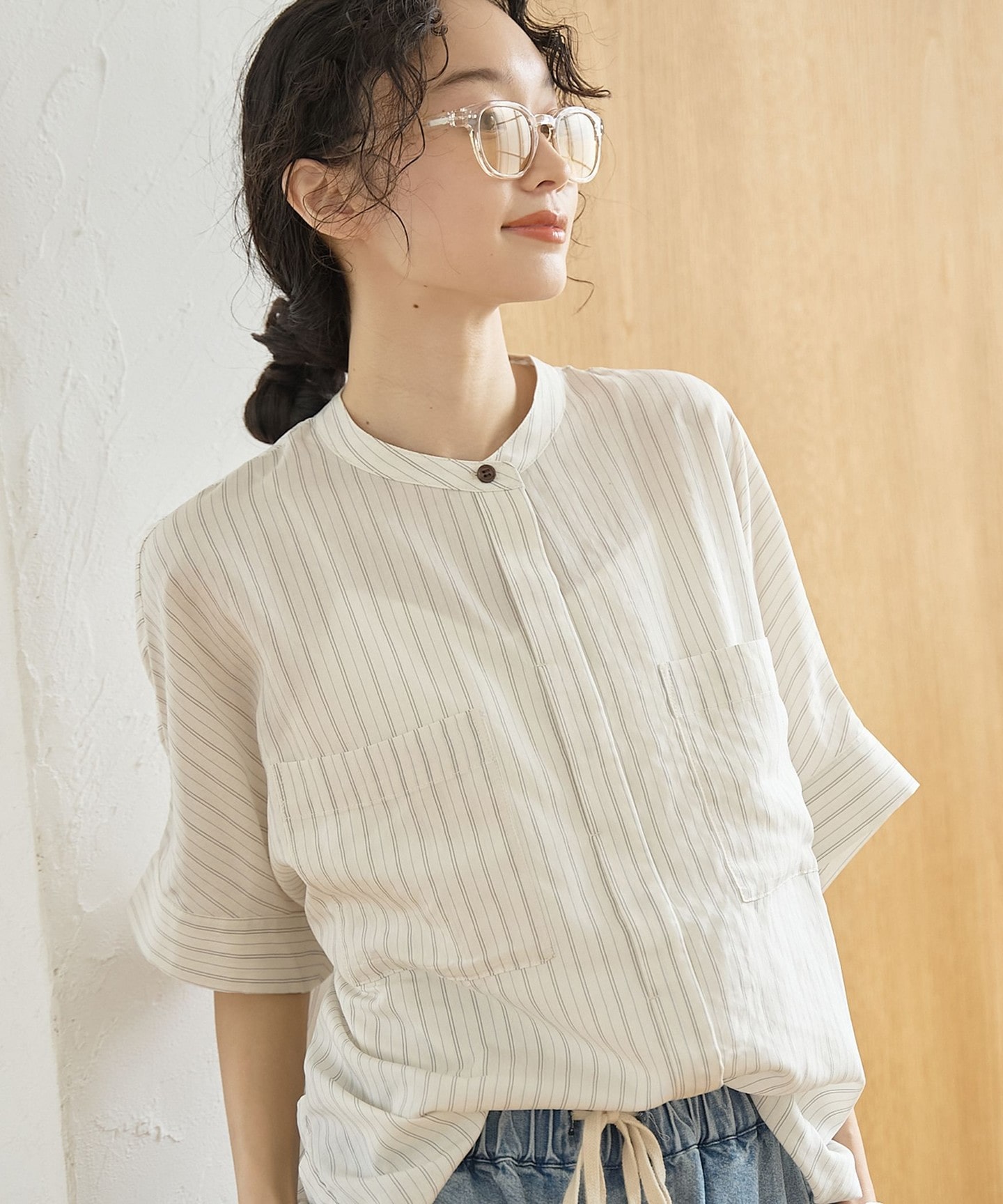 OFF WHITE