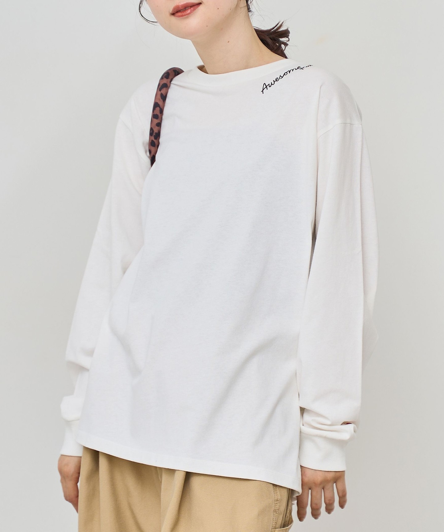 OFF WHITE