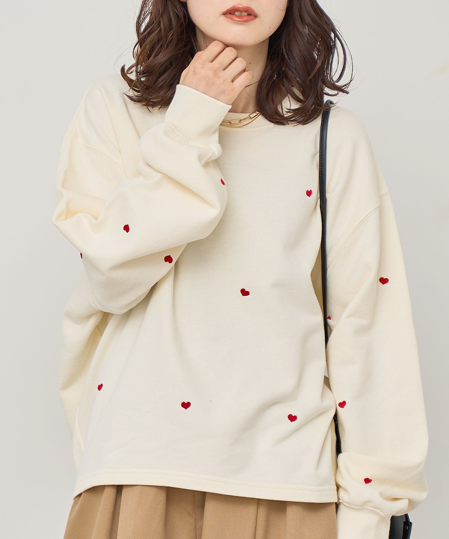 OFF WHITE