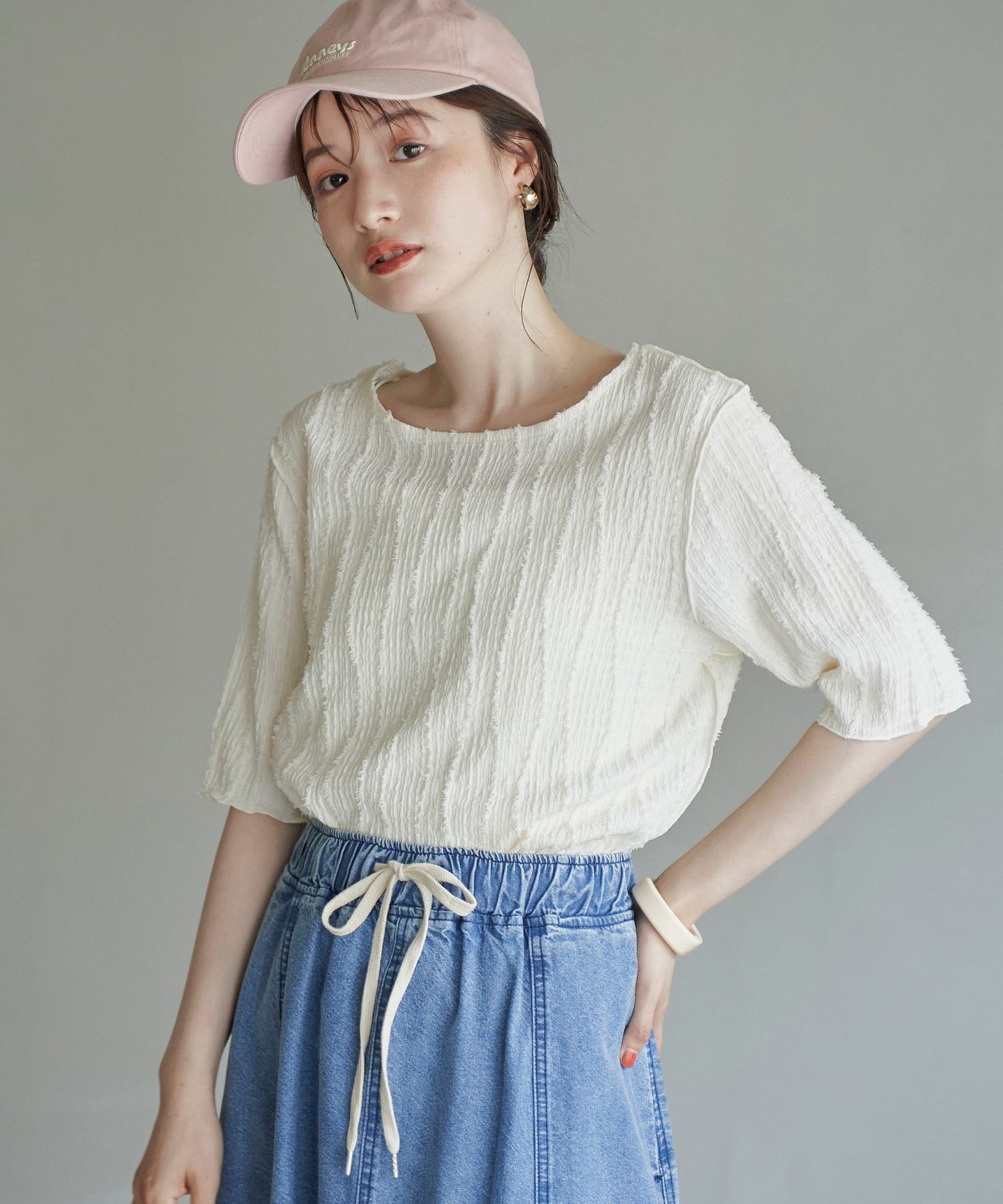 OFF WHITE