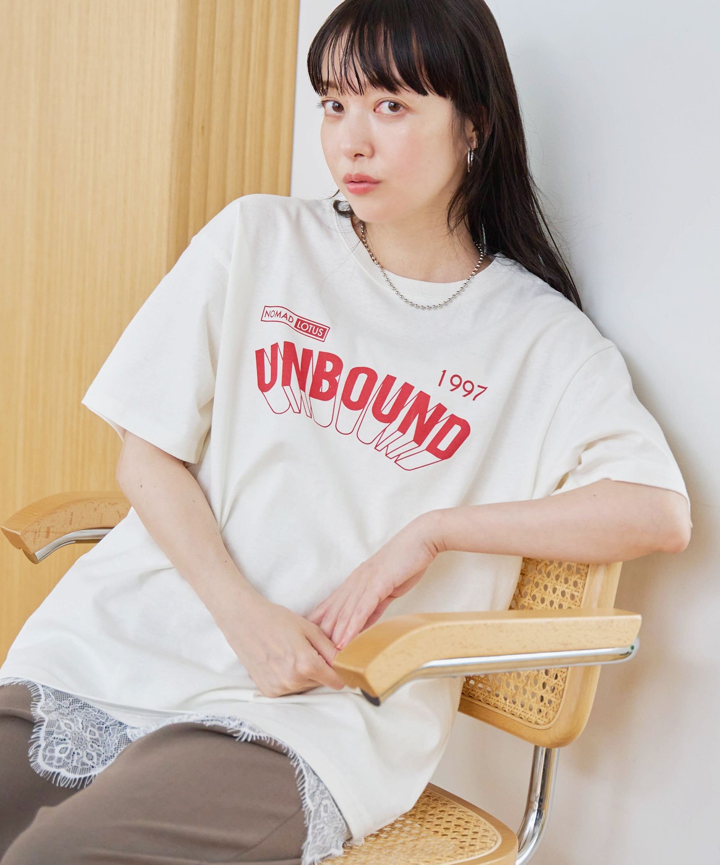 OFF WHITE