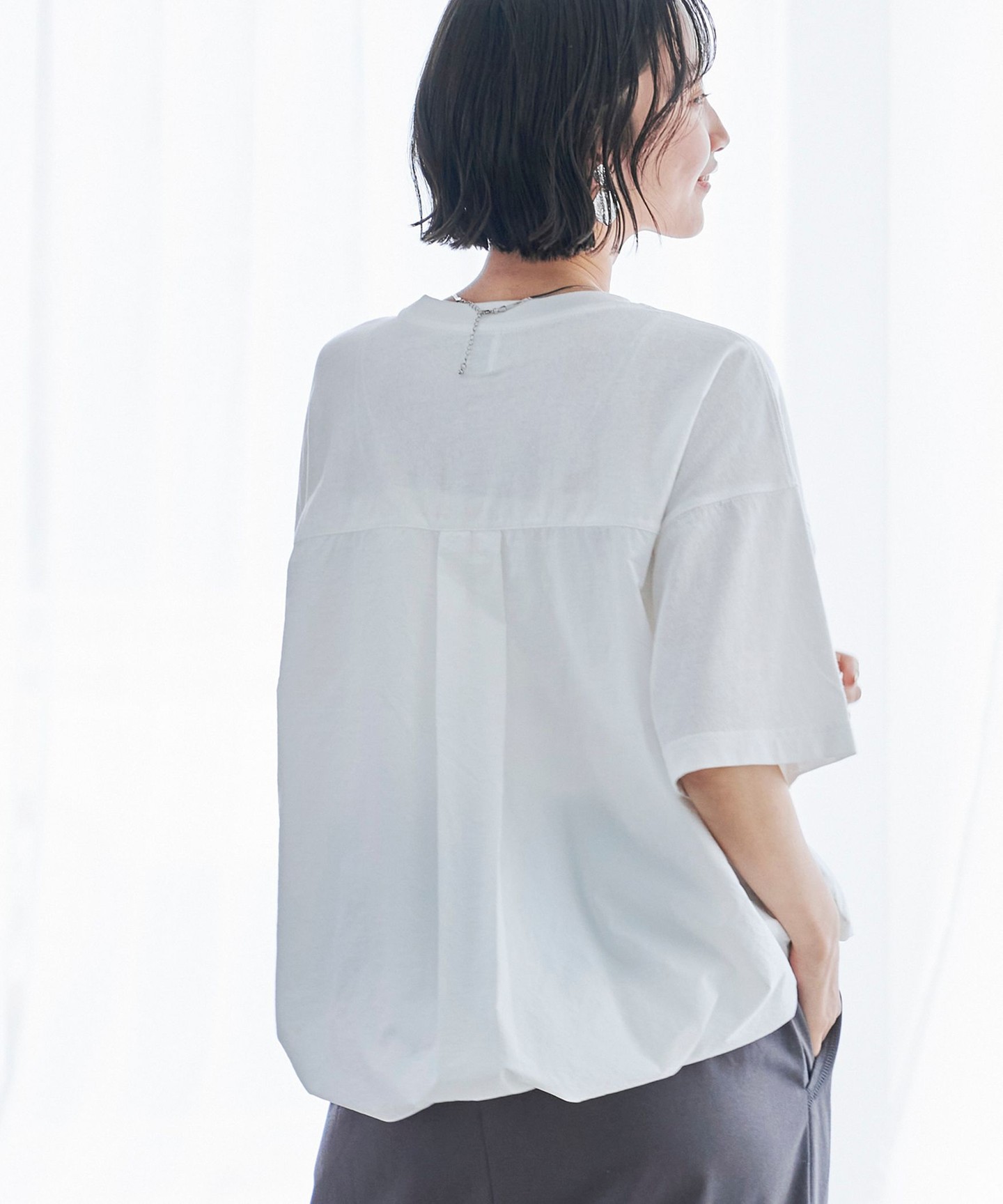 OFF WHITE