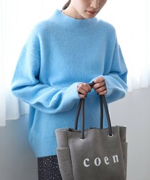 柔軟蓬鬆微高領針織衫