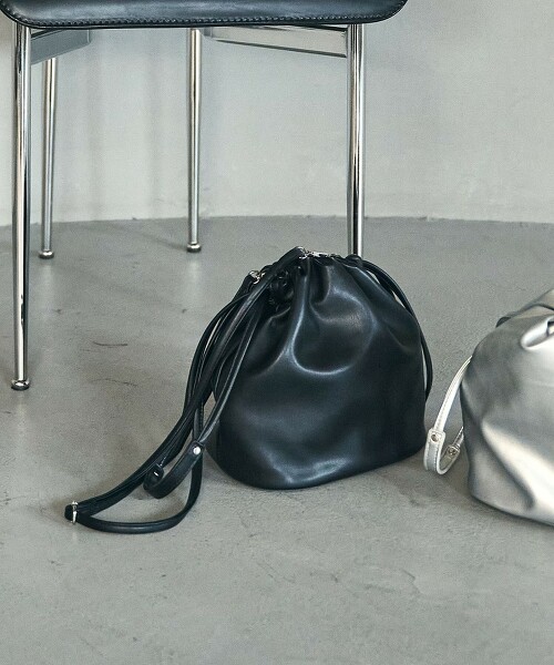 仿皮革束口袋單肩包