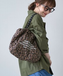 LOGO刺繡幾何絎縫單肩包 M