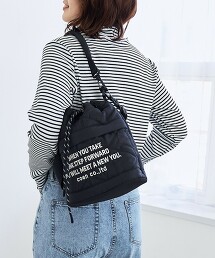 LOGO刺繡 幾何圖案絎縫束口袋單肩包