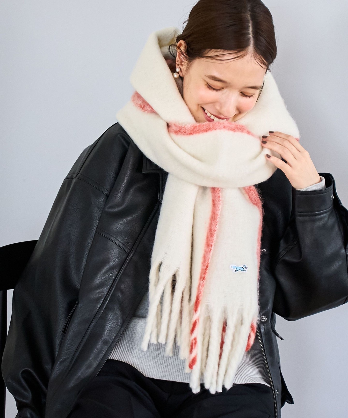 OFF WHITE
