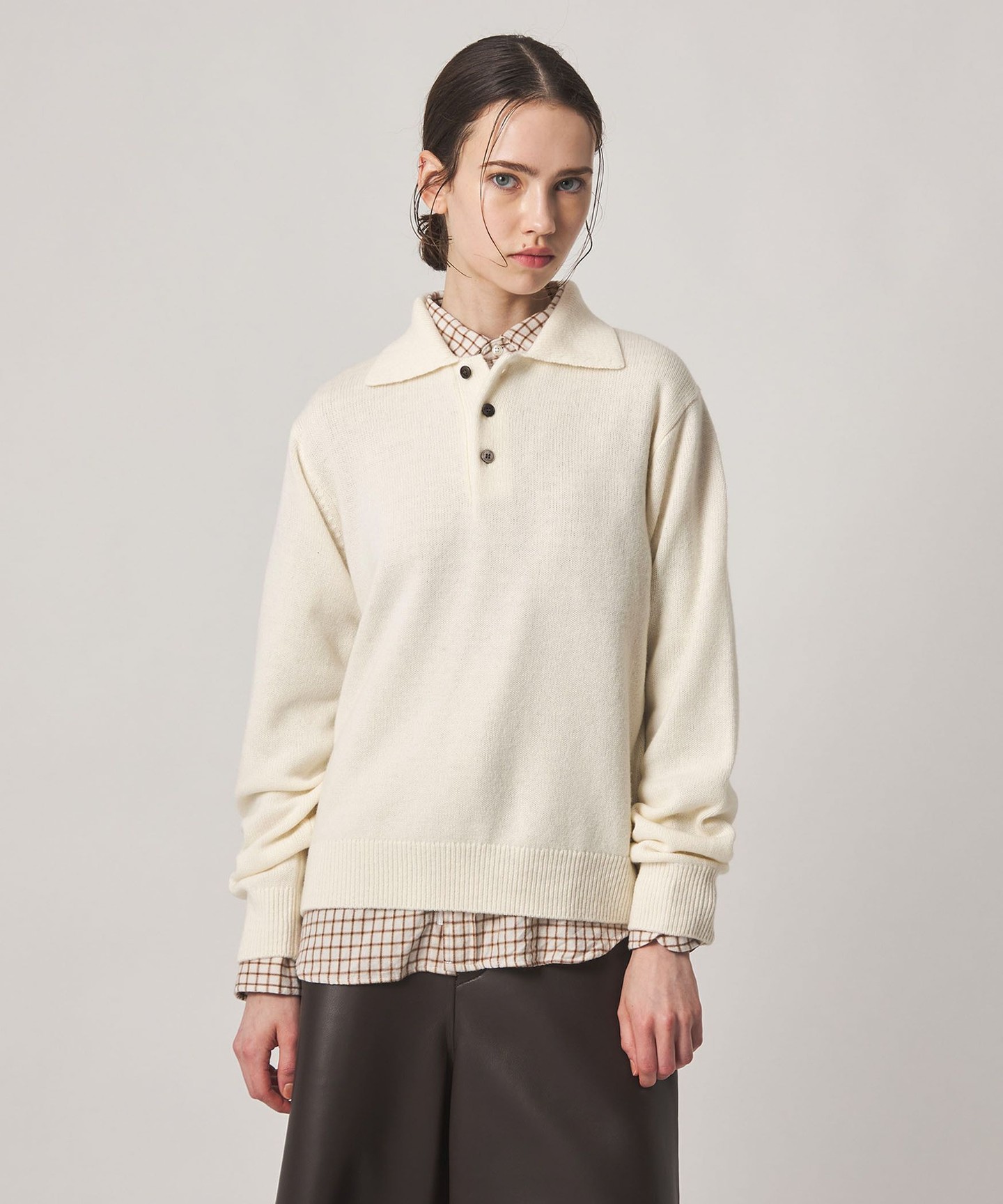 OFF WHITE