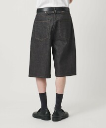 牛仔扣帶寬鬆短褲