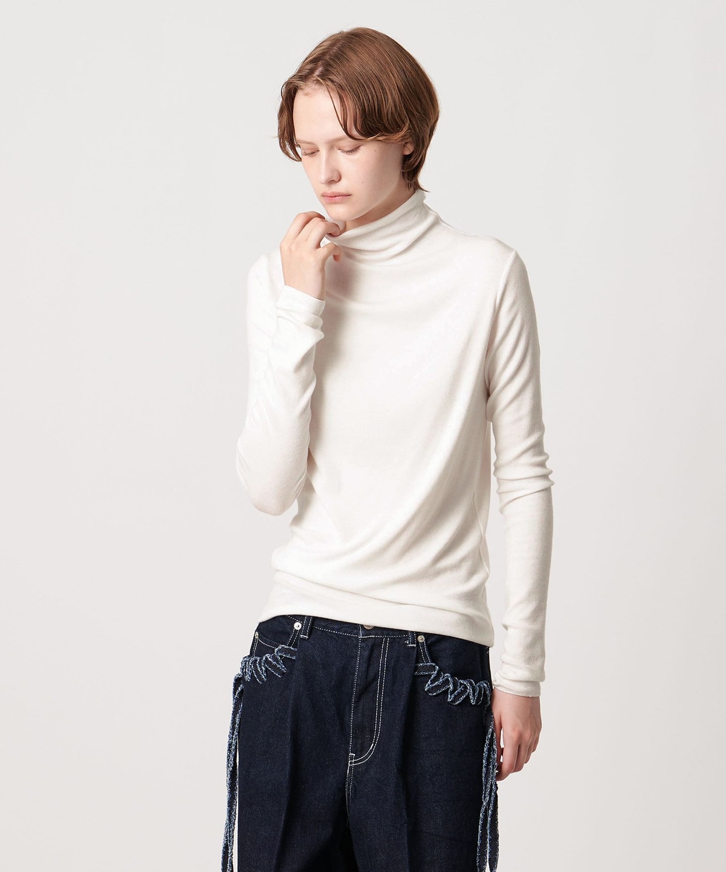 OFF WHITE