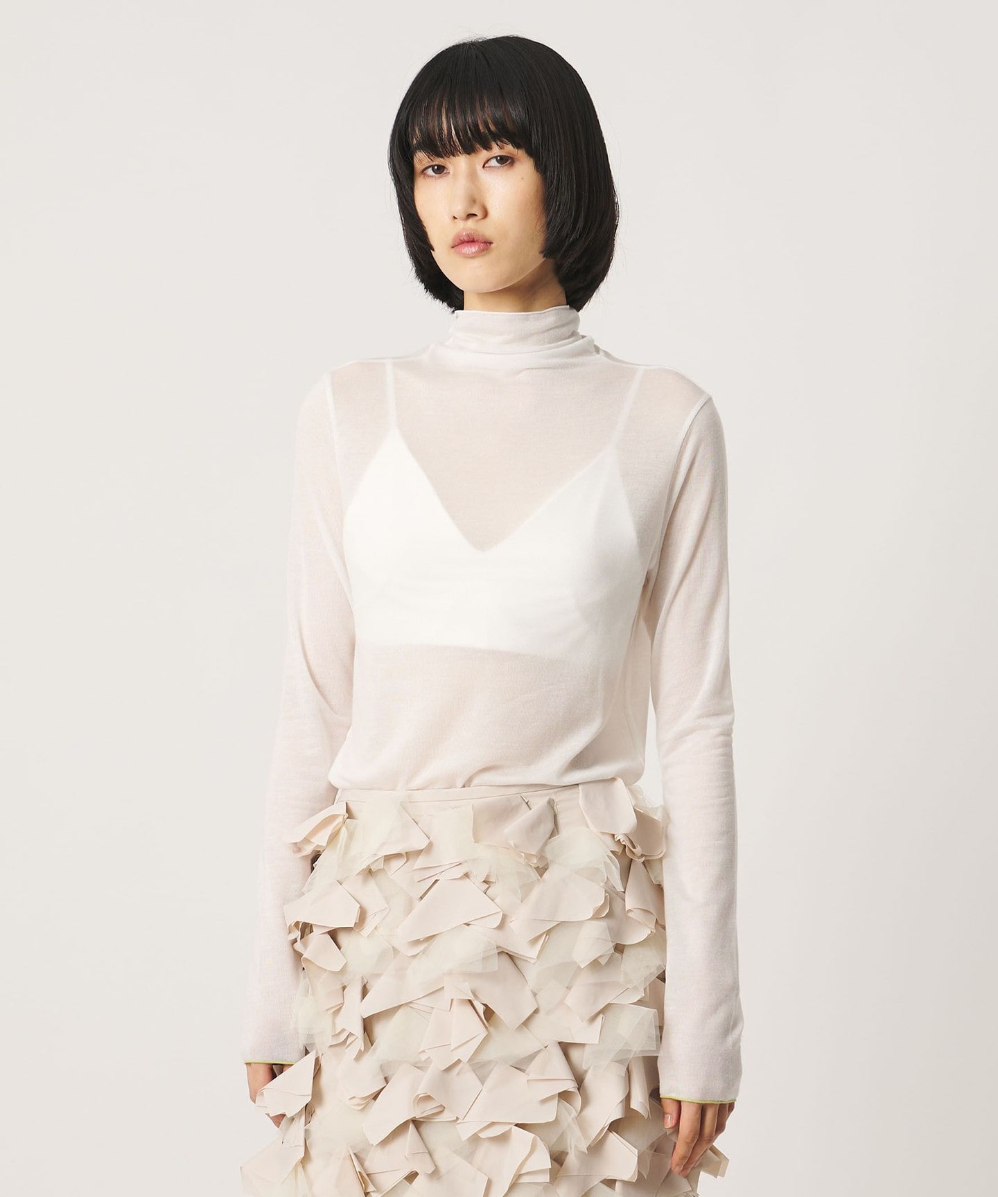 OFF WHITE