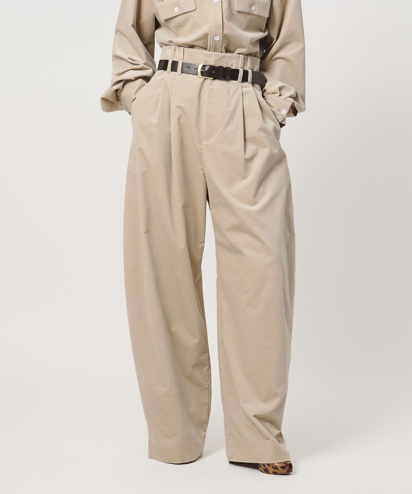 BEIGE