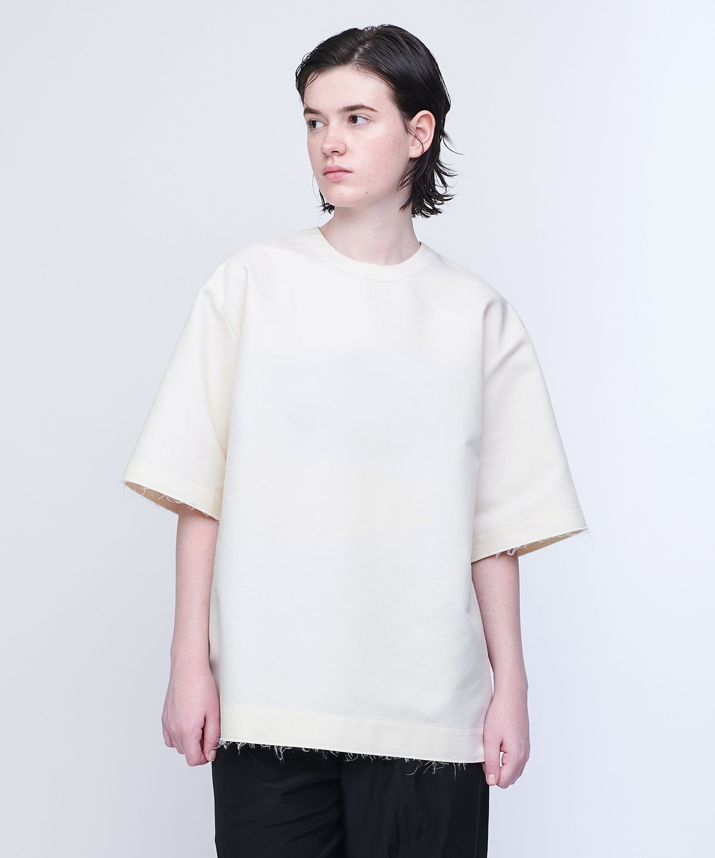 OFF WHITE